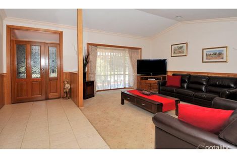 Property photo of 17A Cardinal Road Oak Park VIC 3046