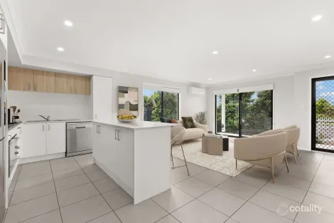 Property photo of 27 Flintwood Crescent Palmview QLD 4553