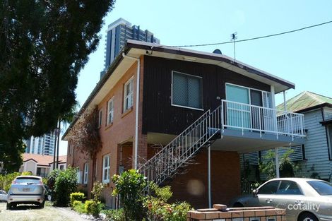 2/73 Queen St, Southport, QLD 4215