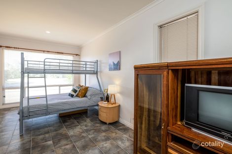 Property photo of 50 Woolshed Drive Mount Dutton Bay SA 5607