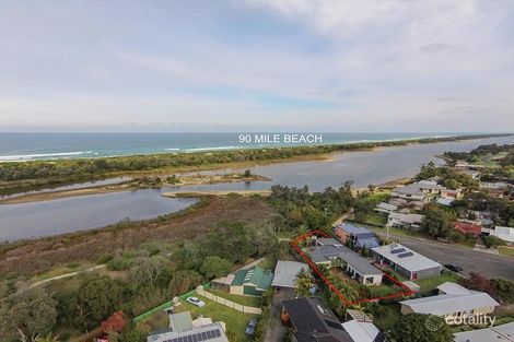 Property photo of 1 Mackillops Lane Lakes Entrance VIC 3909