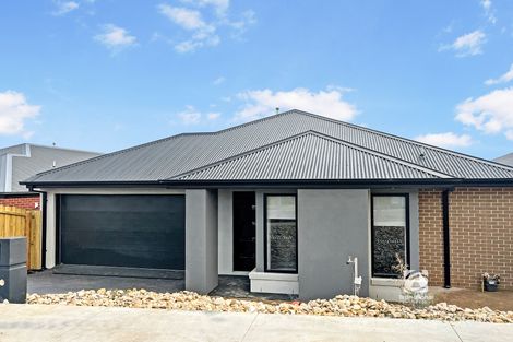 4 Mahogany Cl, Lucknow, VIC 3875