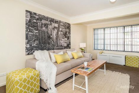 Property photo of 17 Lisa Close Bateau Bay NSW 2261