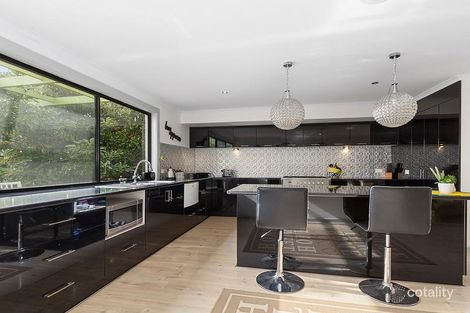 Property photo of 1 Mackillops Lane Lakes Entrance VIC 3909
