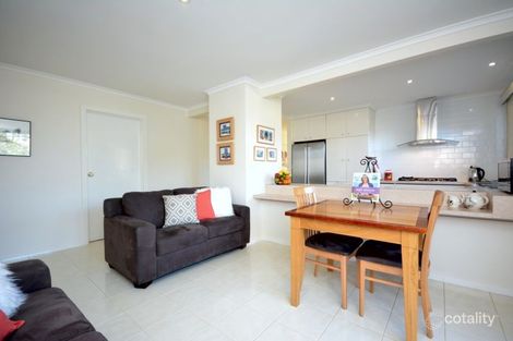 Property photo of 2 Fisher Grove Tullamarine VIC 3043
