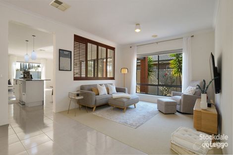Property photo of 2 Coorong Court Kialla VIC 3631