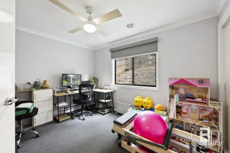 Property photo of 16 Sobey Street Mount Helen VIC 3350