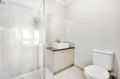 Property photo of 13 Fox Walk Truganina VIC 3029