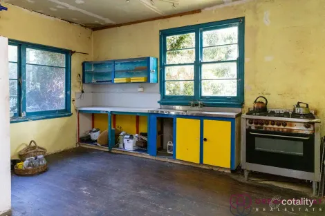 Property photo of 35 Hewison Road Medina WA 6167