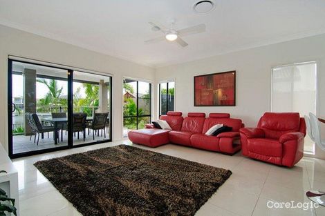 Property photo of 8 Parkview Place Helensvale QLD 4212