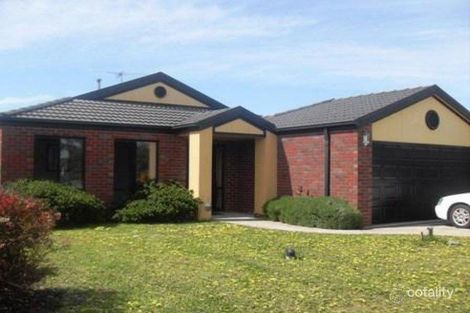 5 Rowena Pl, Mount Martha, VIC 3934