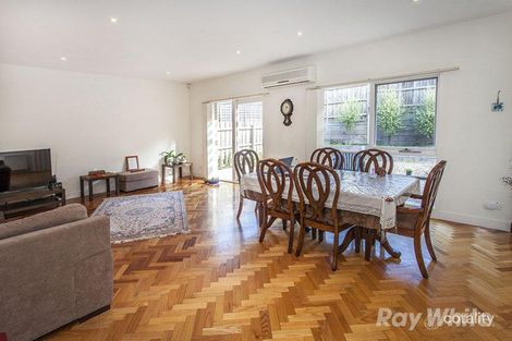 Property photo of 2 Lee Parade Mitcham VIC 3132