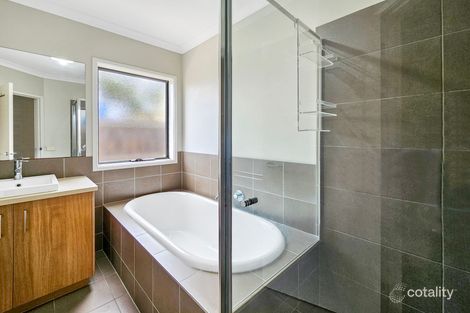 Property photo of 82 Grove Road Grovedale VIC 3216