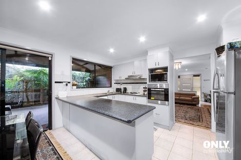 Property photo of 18 Burlington Chase Hampton Park VIC 3976