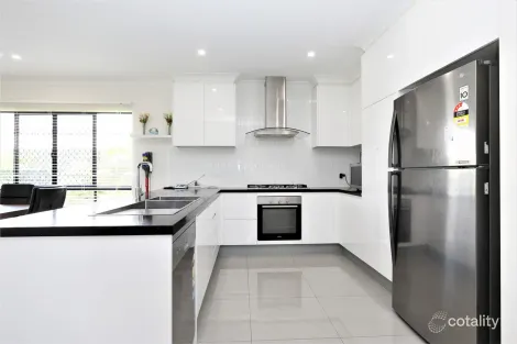 Property photo of 21 Porcupine Way Mount Peter QLD 4869