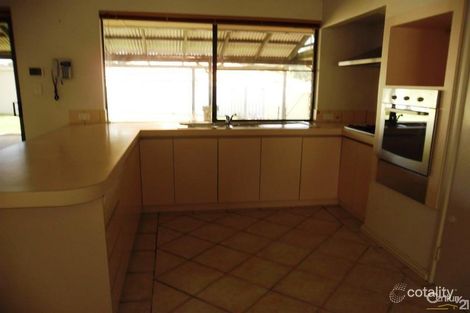 Property photo of 5 Medford Court Meadow Springs WA 6210
