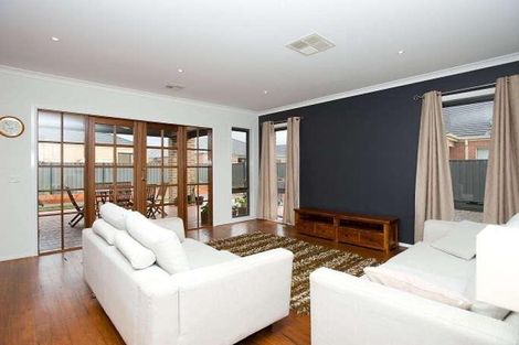 Property photo of 9 Miles Franklin Boulevard Point Cook VIC 3030