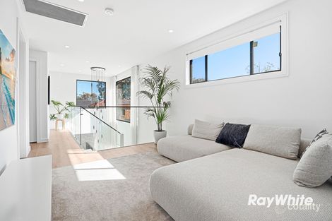 Property photo of 32 McCulloch Street Riverstone NSW 2765