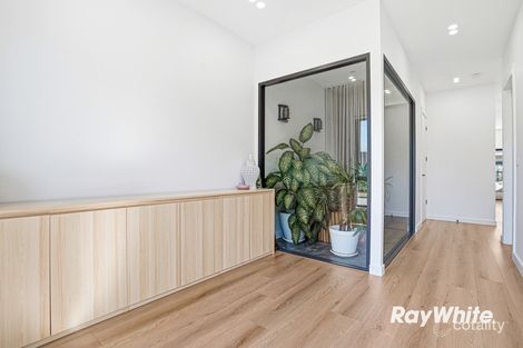 Property photo of 32 McCulloch Street Riverstone NSW 2765