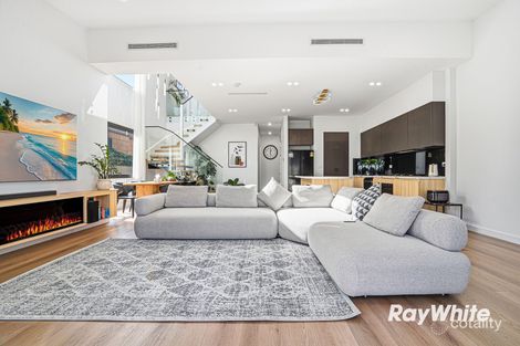 Property photo of 32 McCulloch Street Riverstone NSW 2765