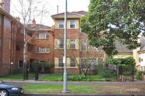 16 The Avenue, Parkville, VIC 3052