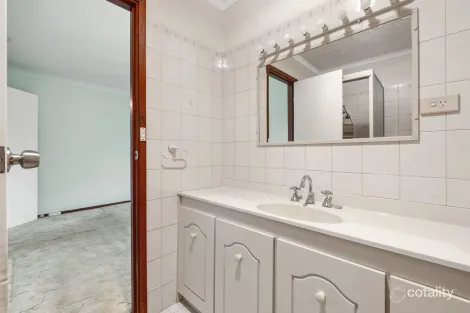 Property photo of 22 Rowsley Way Carine WA 6020