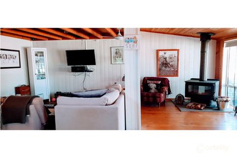 Property photo of 7 Calypso Court Golden Beach VIC 3851