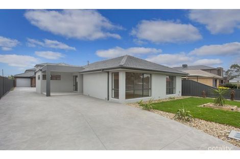 43 Robson Ave, Avondale Heights, VIC 3034