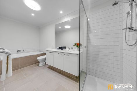 Property photo of 35 Foundry Circuit Beveridge VIC 3753