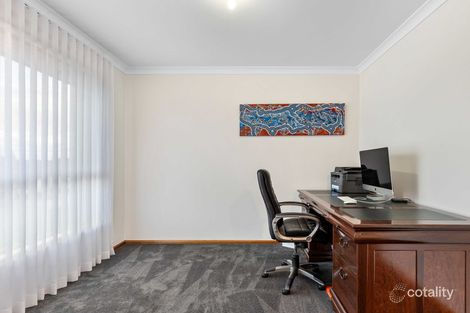 Property photo of 6 Pintail Crescent Taylors Lakes VIC 3038