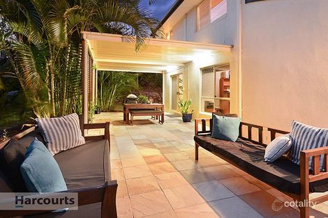 6 Fairbairn Ct, Albany Creek, QLD 4035