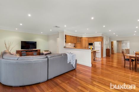 Property photo of 33 Lavidge Road Ashwood VIC 3147