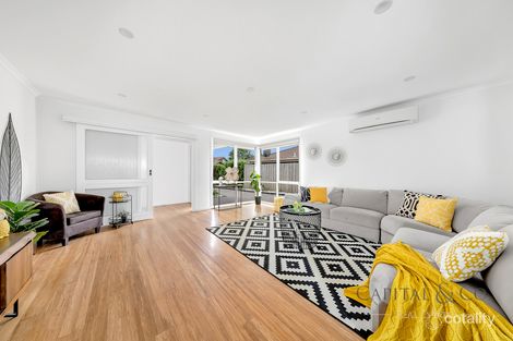 Property photo of 9 Jacaranda Drive Mill Park VIC 3082