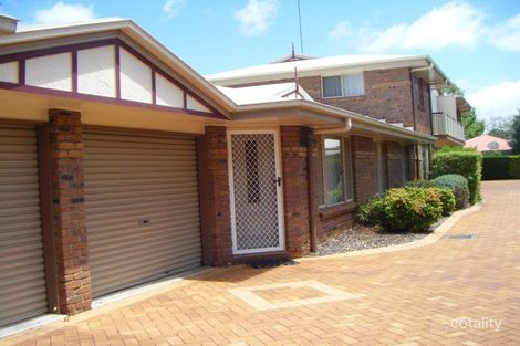 Property photo of 2/7 Hawthorn Street East Toowoomba QLD 4350
