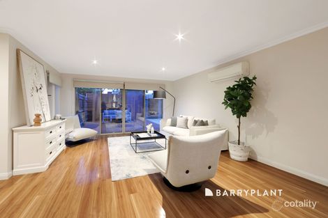 Property photo of 2/41 Deschamp Crescent Rowville VIC 3178
