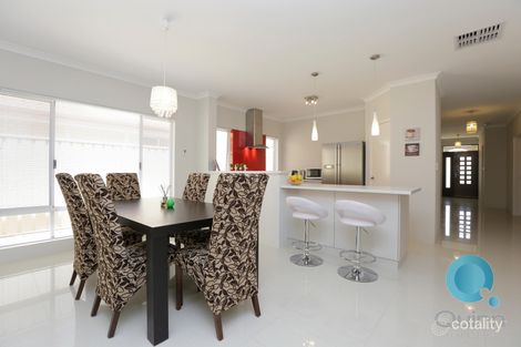 25 Finsbury Dr, Thornlie, WA 6108