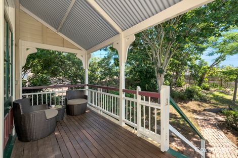 Property photo of 35 Lewin Street Bardon QLD 4065