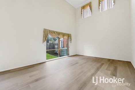 Property photo of 20 Delhuntly Rise Narre Warren South VIC 3805