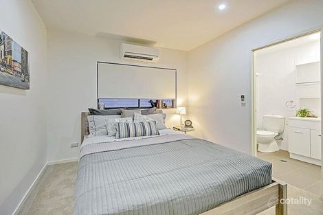 Property photo of 11/403 Upper Cornwall Street Coorparoo QLD 4151