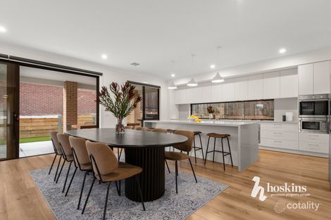 Property photo of 5 Highland Boulevard Ringwood VIC 3134
