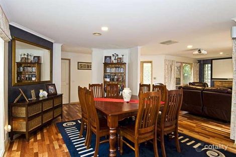 Property photo of 39 John Ryan Drive South Morang VIC 3752