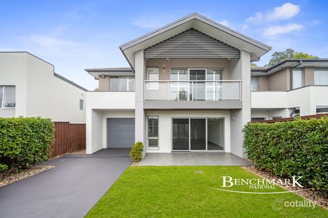 61 Hennessy Ave, Moorebank, NSW 2170