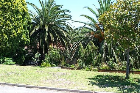 1 Thursley Way, Morley, WA 6062