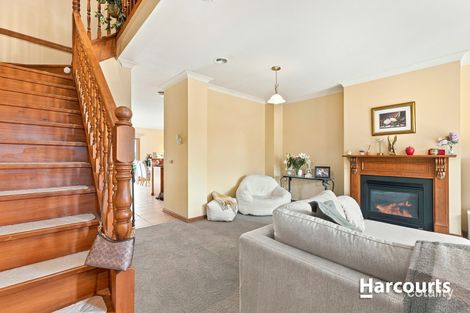 Property photo of 8/8-13 Adelaide Close Berwick VIC 3806