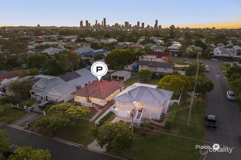 Property photo of 20 Woodrow Drive Coorparoo QLD 4151