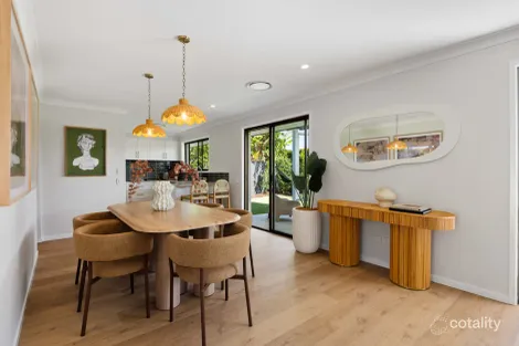 Property photo of 10 Pipit Parade Burleigh Waters QLD 4220