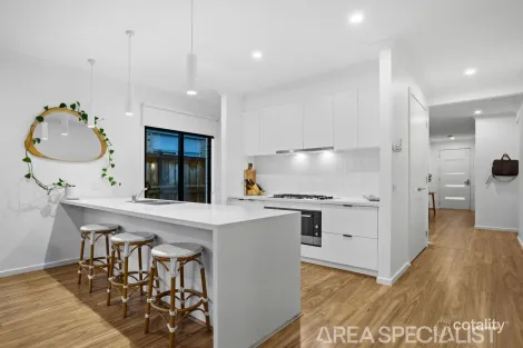 Property photo of 35 Contata Grove Junction Village VIC 3977
