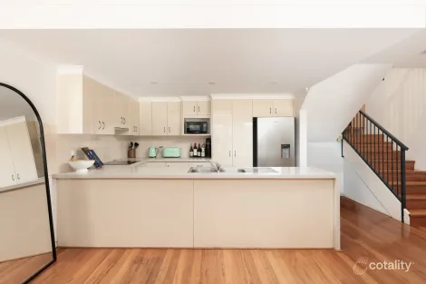 Property photo of 17/92-96 Allison Crescent Menai NSW 2234