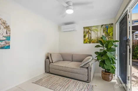Property photo of 5/10-12 Kalinda Avenue Mooloolaba QLD 4557