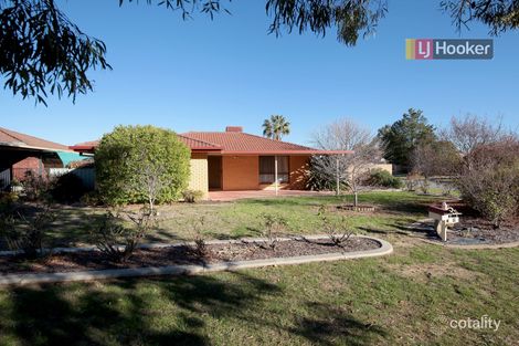 8 Ontario Dr, Lake Albert, NSW 2650